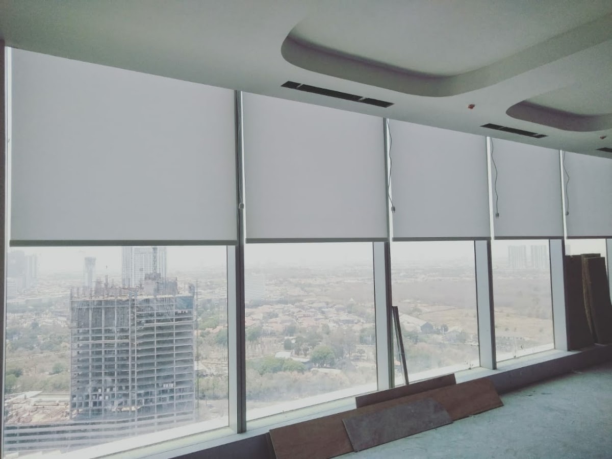 Roller Blind Motorized: Gorden Pintar untuk Rumah Modern  Koee Gorden Sidoarjo