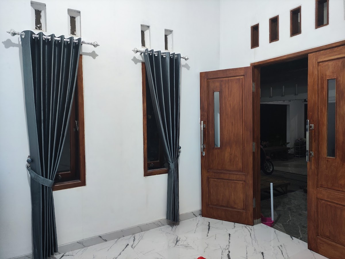 Gorden Hijau Motif Emas untuk Pintu Kaca